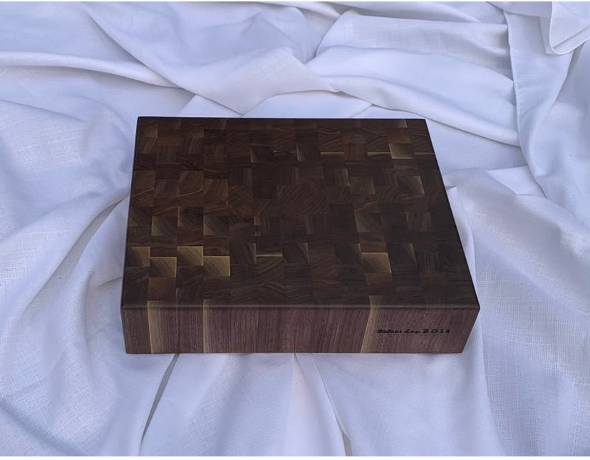 #17 Bloc de boucher - Noyer (moyen)