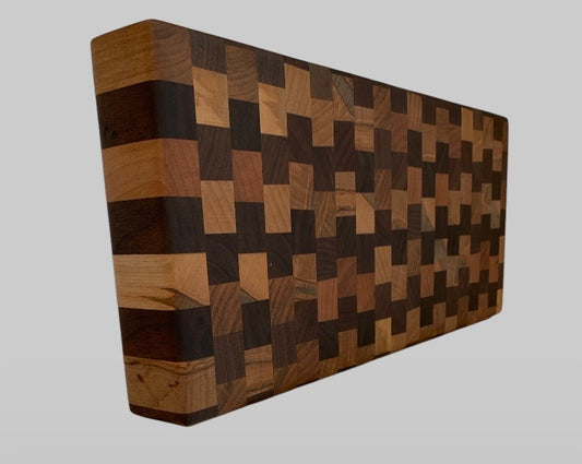 #8 Planche à fromage sur pattes - Noyer